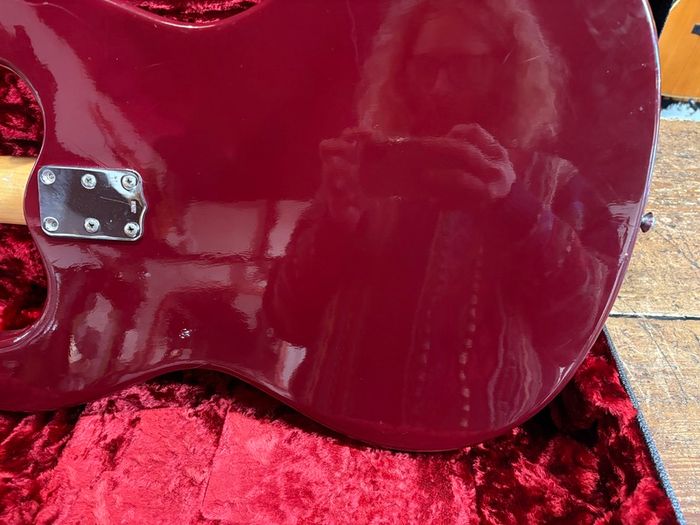 Zen-On Morales Mosrite Red 1960's
