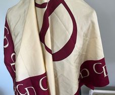 C D scarf
