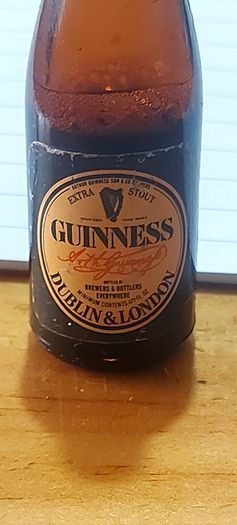 Vintage original Guinness miniature advertising bottle,with liquid inside some of of it must of evaporate,,hard to come by ,price includes free shipping within Ireland thank you, sold as seen, see pictures,,