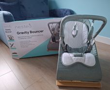 Baby gravity bouncer