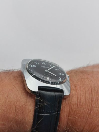 Vintage Selecta De Luxe Mechanical Watch  Excellent Condition