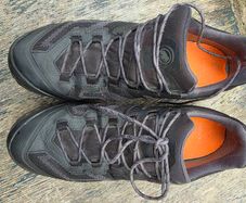 Hiking boots / shoes Mammut Ducan Low GTX UK10 Vibram