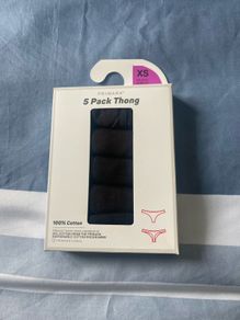 XS black Thongs