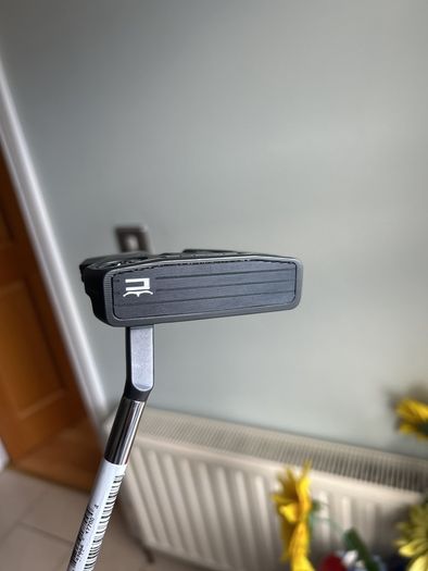 Cobra putter