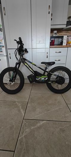 Kids electric dirt bike
