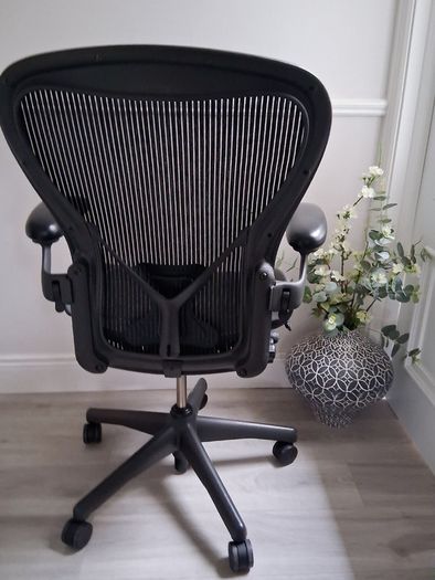 Herman Miller Aeron Size C Ergonomic Chair