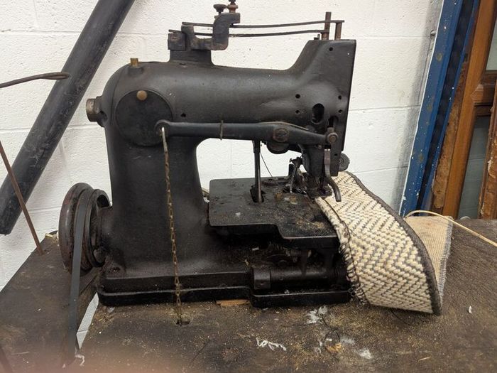 Singer Industrial Sewing Machine Possibly 45K or 132K