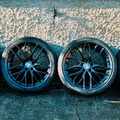 R20 5x120 BMW Style 405M staggered alloy wheels with tyres