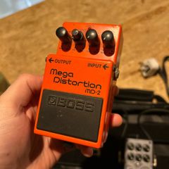 BOSS MD-2 Mega distortion pedal