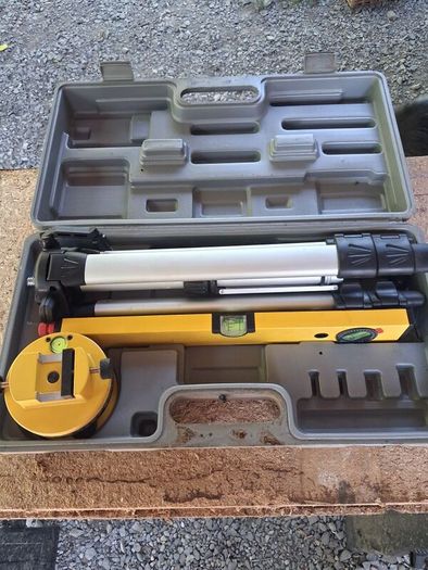 laser spirit level