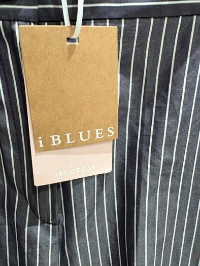 iblues brand which is a part of max mara group brand pinstripe 100% cotton fabric in a French navy and off white colour  BRAND NEW