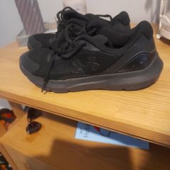 Runners under armour 5.5uk immac cond
