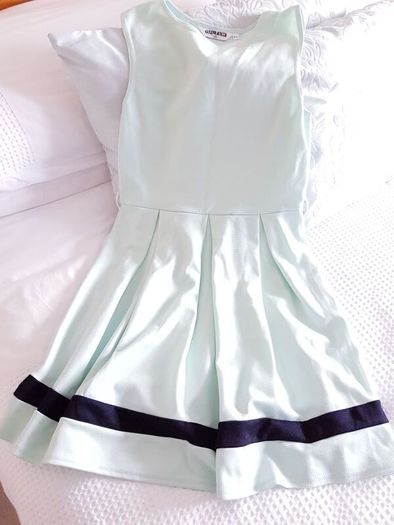 Pretty Dress- Size 8