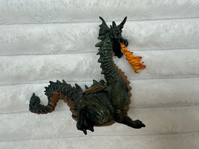 1999 Papo Fire Breathing Dragon Figure Medieval Fantasy Toy Vintage approx. 3.5'' Used Please look at the pictures