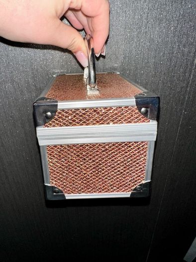 Vanity Lock and Key Chest