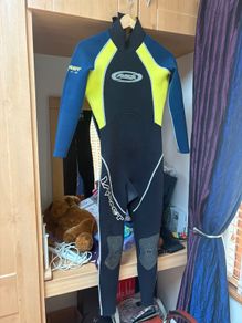 Alder Titanium Impact X2 Junior Wetsuit,  Age 12 to14 Excellent Condition