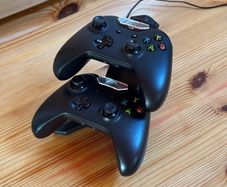 Xbox One Charging Station Energized