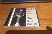 Kiss - Comin' Home To New York City 95
