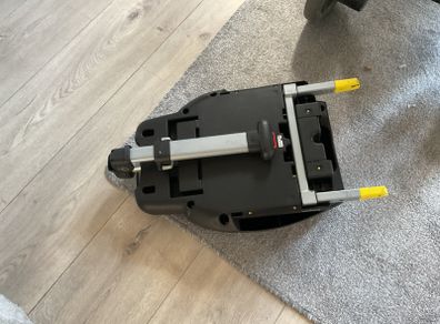 Maxi Cosy auto base ,