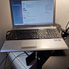 Samsung RV520 i3-2330M 8GB RAM Laptop