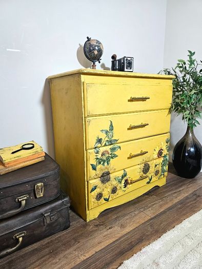 Chest of drawers