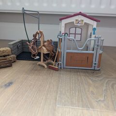 Schleich Horse Club Horse Box with Washing Area