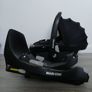 Maxi Cosi Pebble 360 car seat with base Image 3