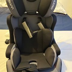 childs car seat