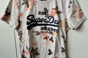 Superdry t-shirt, top for women, ladies in mint condition.  Size: S, UK 10