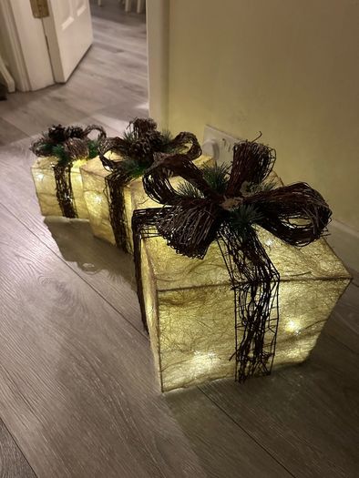 Set of 3 Illuminated Christmas Presents Decor for Indoor Use