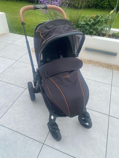 Egg buggy - carrycot and stroller