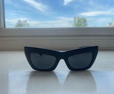 Burberry Black Sunglasses cateye