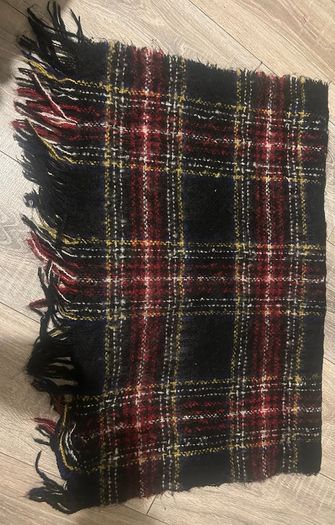 Steve Madden scarf