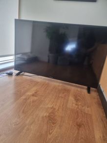 43"  Sharp Tv
