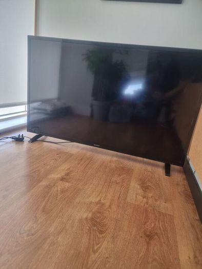 43"  Sharp Tv