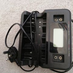 AA, AAA, 9V Battery Charger