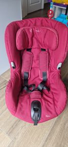 Maxi-Cosi Axiss swivel car seat