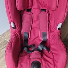Maxi-Cosi Axiss swivel car seat