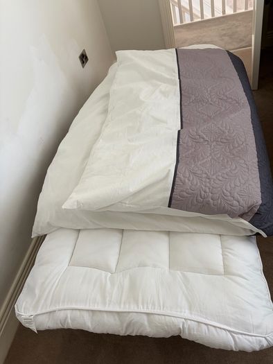 Fold up bed