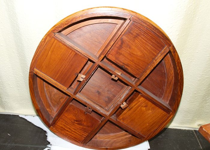 Rosewood Round Table