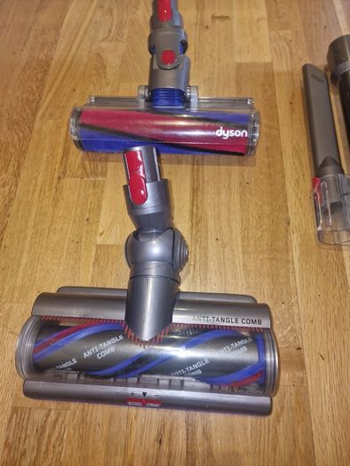 Dyson V15 Absolute