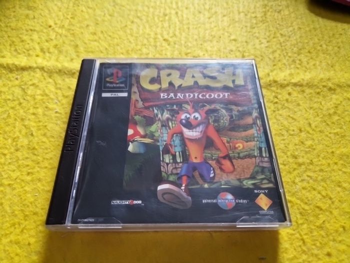 Crash Bandicoot PlayStation1 ps1 PlayStation2 ps2 games Original