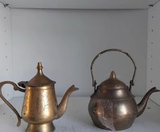Miniature teapots