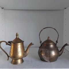 Miniature teapots