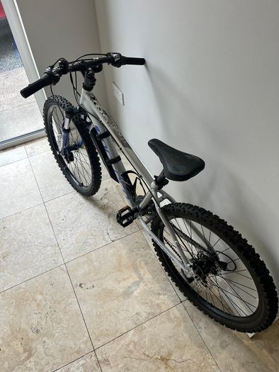 Girls mountain bike