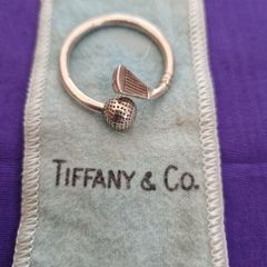 Silver Tiffany keyring.