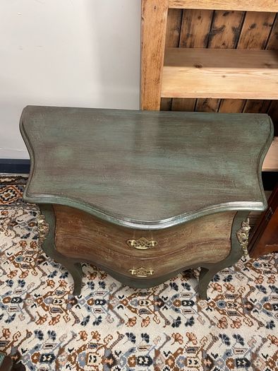 FLASH SALE ! Was 350 now 300 !! Stylishly Painted Bombe Chest of Drawers