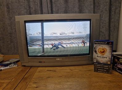 PlayStation 2 two Euro 2004 and Euro 2008 PS2