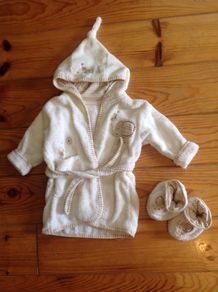 BNWOT Designer Natures Purest Baby Bath Robe and Booties 100% Cotton