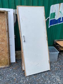 Firedoors with frame, hinges and handles